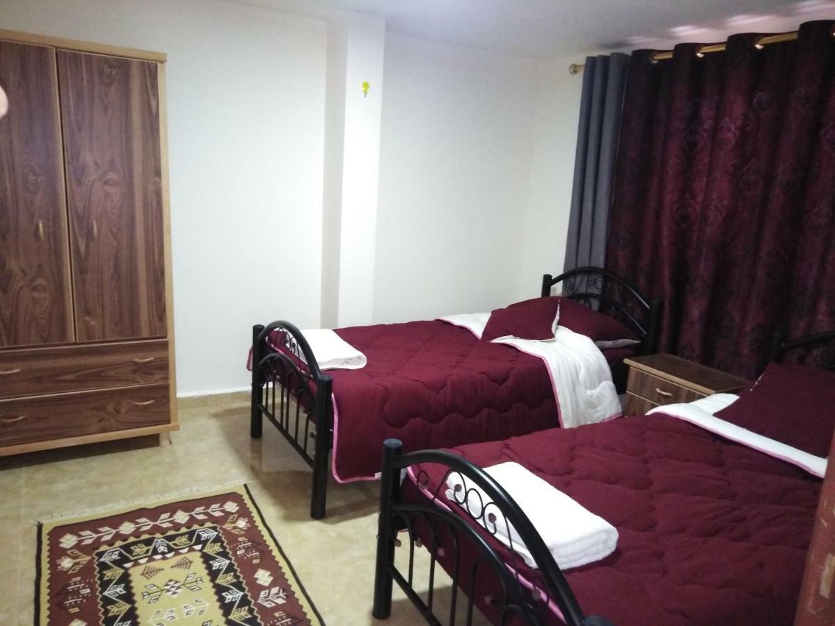 Mountains View Apartment Wadi Musa Exterior foto
